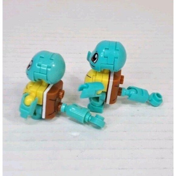 Mega Construx Pokémon (2) Squirtle & (2) Charizard Lot 4 Mini Figs Block Figures - Picture 2 of 10